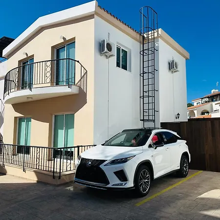 Three Bedroom Casa De Paphos-2