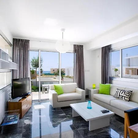 Paradise Cove Luxurious Beach Villas Cerulean 1 Bedroom Villa-3