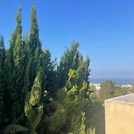 Pelagos Hill Apartment-2
