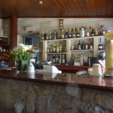 Kiniras Traditional Hotel & Restaurant-3