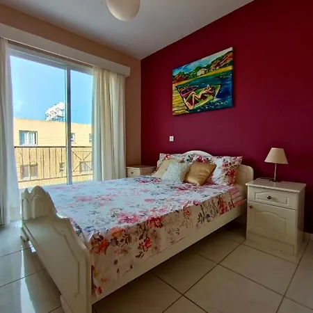 Beautiful Apartment Near The Sea-2