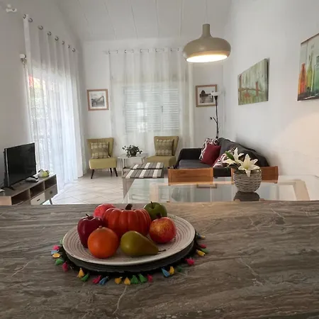 The Best Prime Location Lovely 1 Bedroom Apartment-2