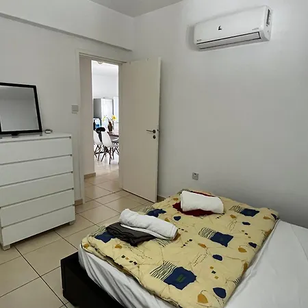 Sunshine Spacious Apartment-2
