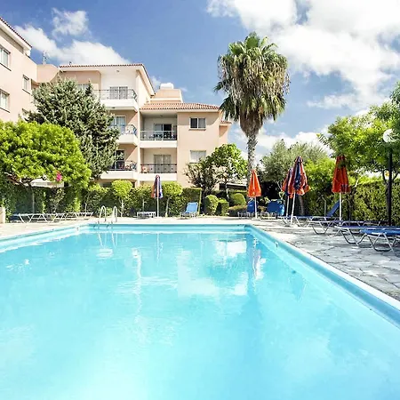 Pafia 3 Holiday Apartment-3