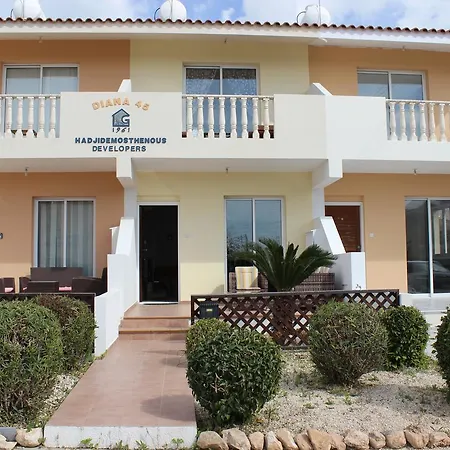 Diana Townhouse 2-3