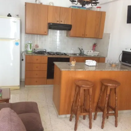 Jacks Apartment-3