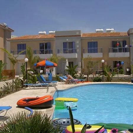 Helios Cottages-3