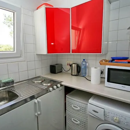 Newly Renovated Apartment In Tourist Area-3