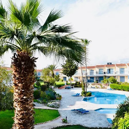 Paradise Gardens Mediterranean Home-3