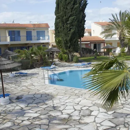 Family Paradise- Luxury Combined With Home Comfort-2