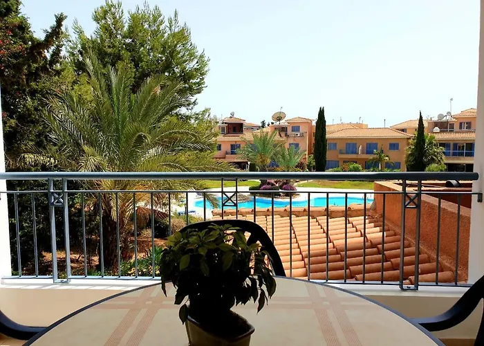Huisdiervriedelijke Limnaria Villas - Spacious 2 Bedroom Apartment Paphos