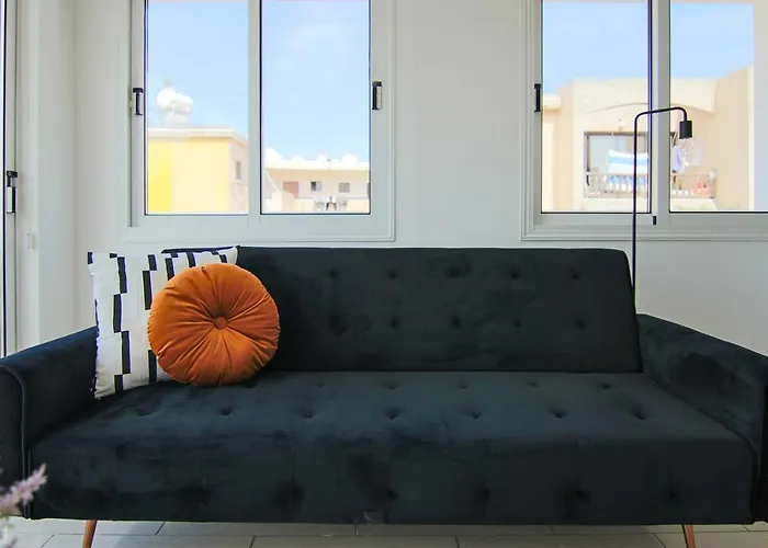 Ferienwohnung Phaedrus Living Seaside Flat Lighthouse 63 Paphos
