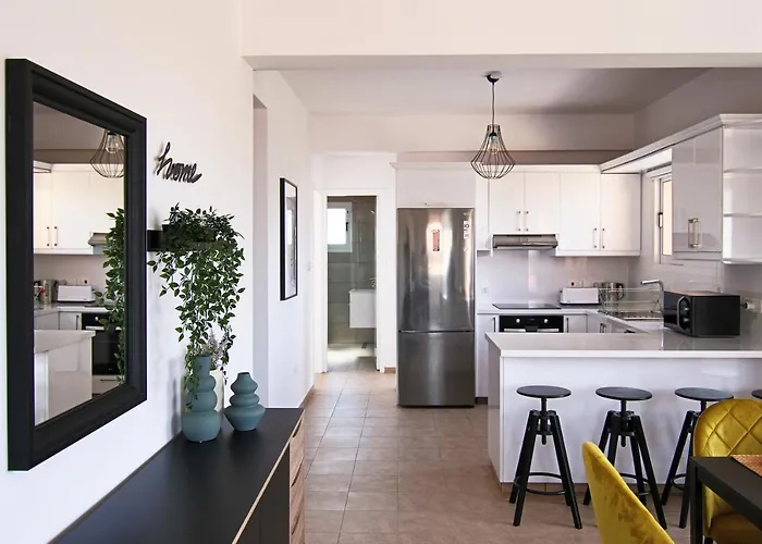 Haustierfreundliches Phaedrus Living Cityview Luxury Flat Walnut Grove Paphos
