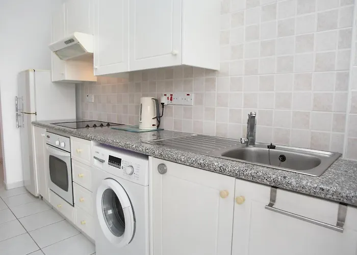 Apartment Iris Village Kato Paphos