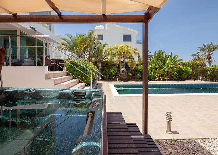 Infinity Luxury 4 Bedroom Villa Paphos