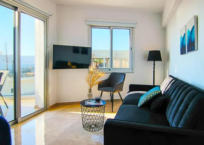 Phaedrus Living Seaside Residence Lighthouse 70 Paphos che accetta animali
