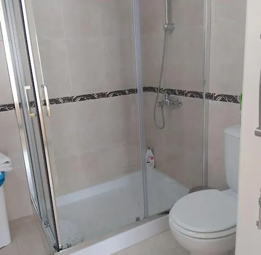 Cheerful 2-Bedroom Townhouse With Pool - Attheodora'S Paphos