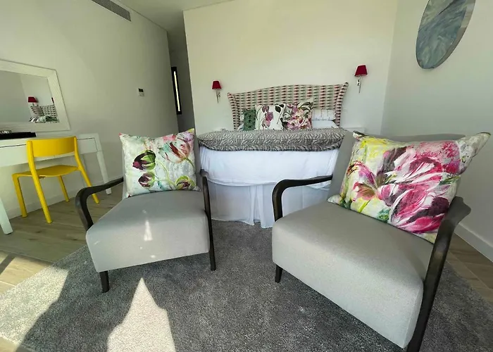 Paphos Luxury Contemporary Villa Privée