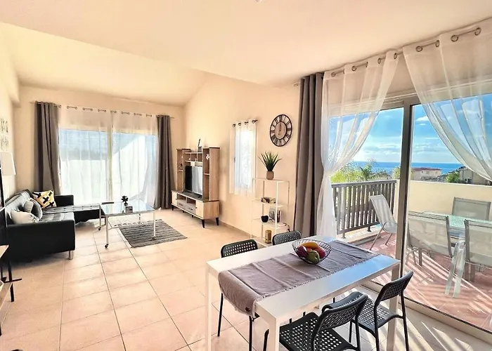 Melanos Sea View Apartment Paphos che accetta animali