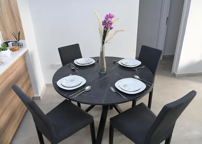 Alexis Apartments - Nice 2-Bedroom With Swimming Pool Paphos