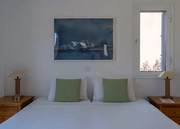Huisdiervriedelijke Tropical Paradise In Harbour Paphos, Central & Close To Beach
