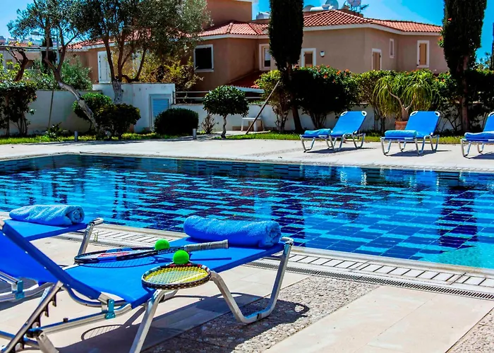 6 Bdr Villa With Tennis Court Paphos