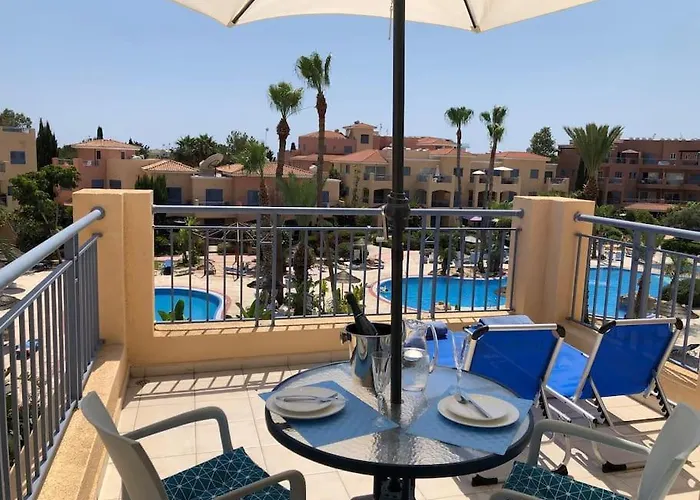 Limnaria Gardens - Spacious And Sunny 1 Bed With Pool Views Paphos