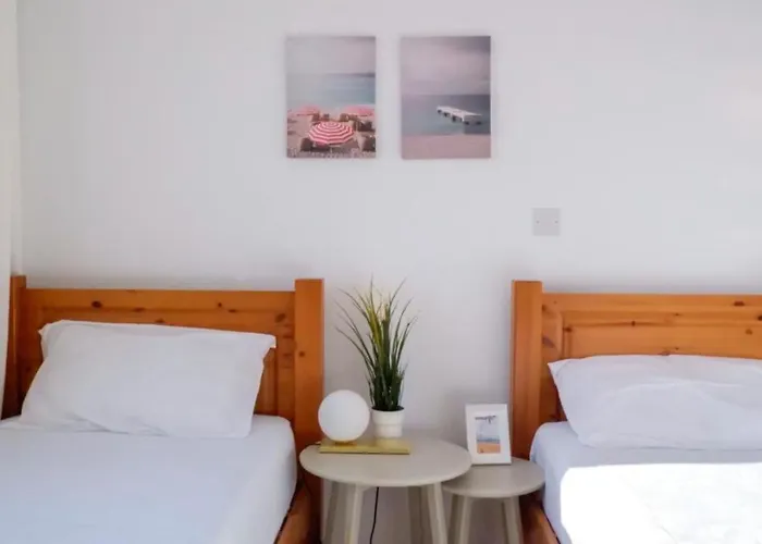 H&O Kings Palace Sea View Apartment Paphos