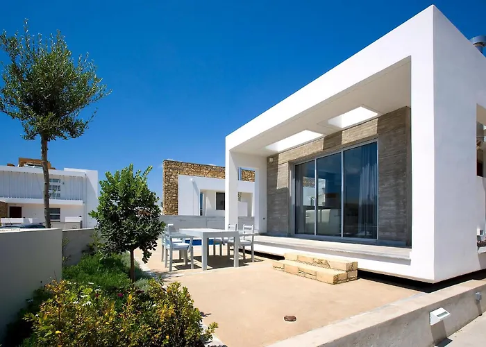 Huisdiervriedelijke Paradise Cove Luxurious Beach Villas Cerulean 1 Bedroom Villa Paphos