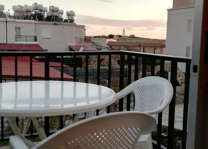 Renovated 2 Bedroom Apartment In Light House Beach Paphos